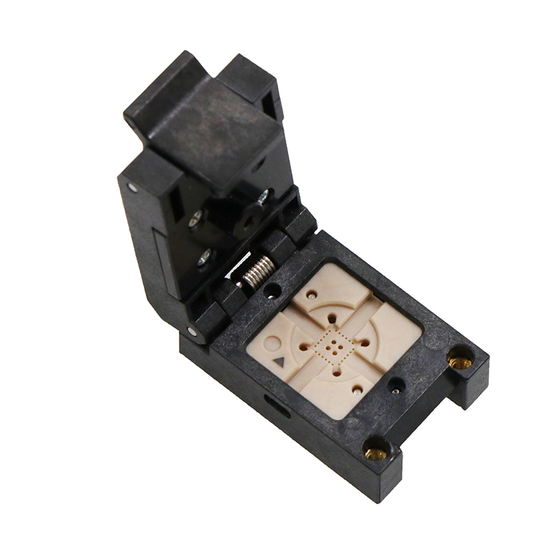 射频类放大器芯片CQFN24pin-0.5mm-4.16x4.16mm塑胶翻盖探针老化座