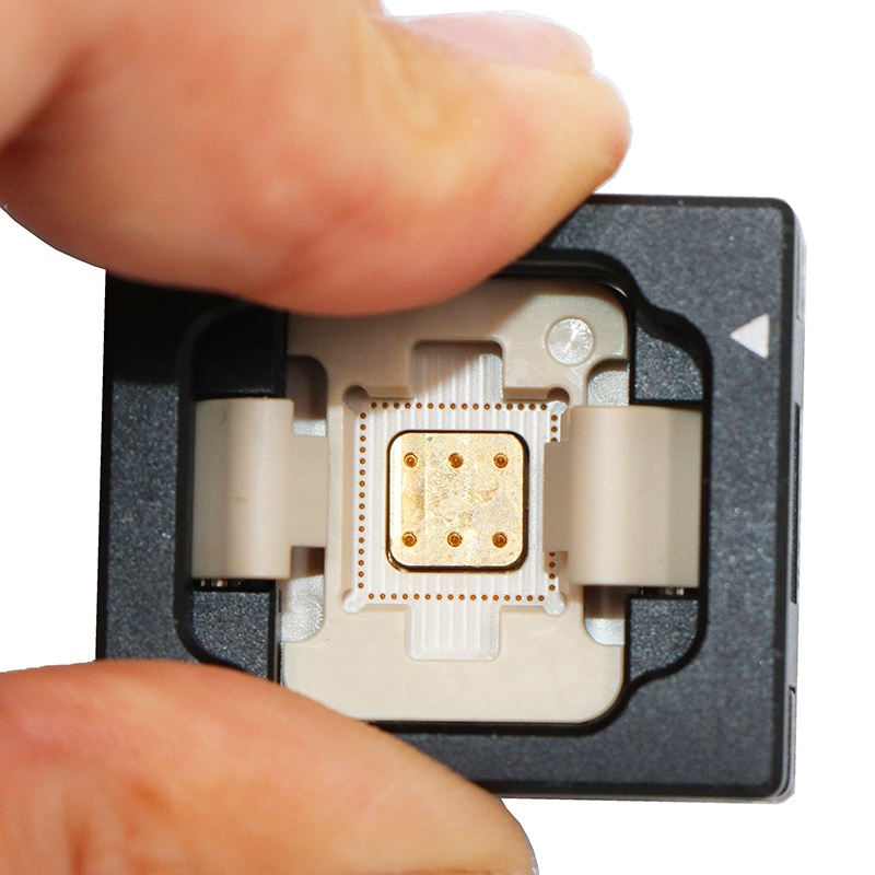 QFN64pin-0.5mm合金下压式芯片测试座socket