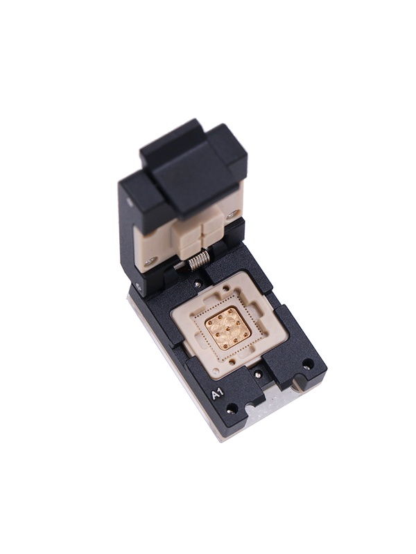 定制QFN64pin-0.5mm芯片探针测试座+铜块